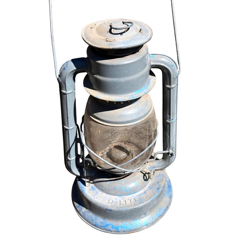 Vintage Dietz Oil Lantern No 90 D-Lite Blue Metal Hurricane‎ Lamp Rustic Decor